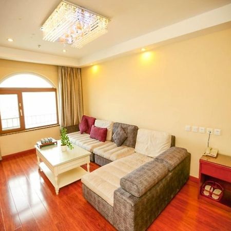 Greentree Inn Shandong Qingdao Wuyishan Road Jiashike Shopping Center Business Hotel Εξωτερικό φωτογραφία