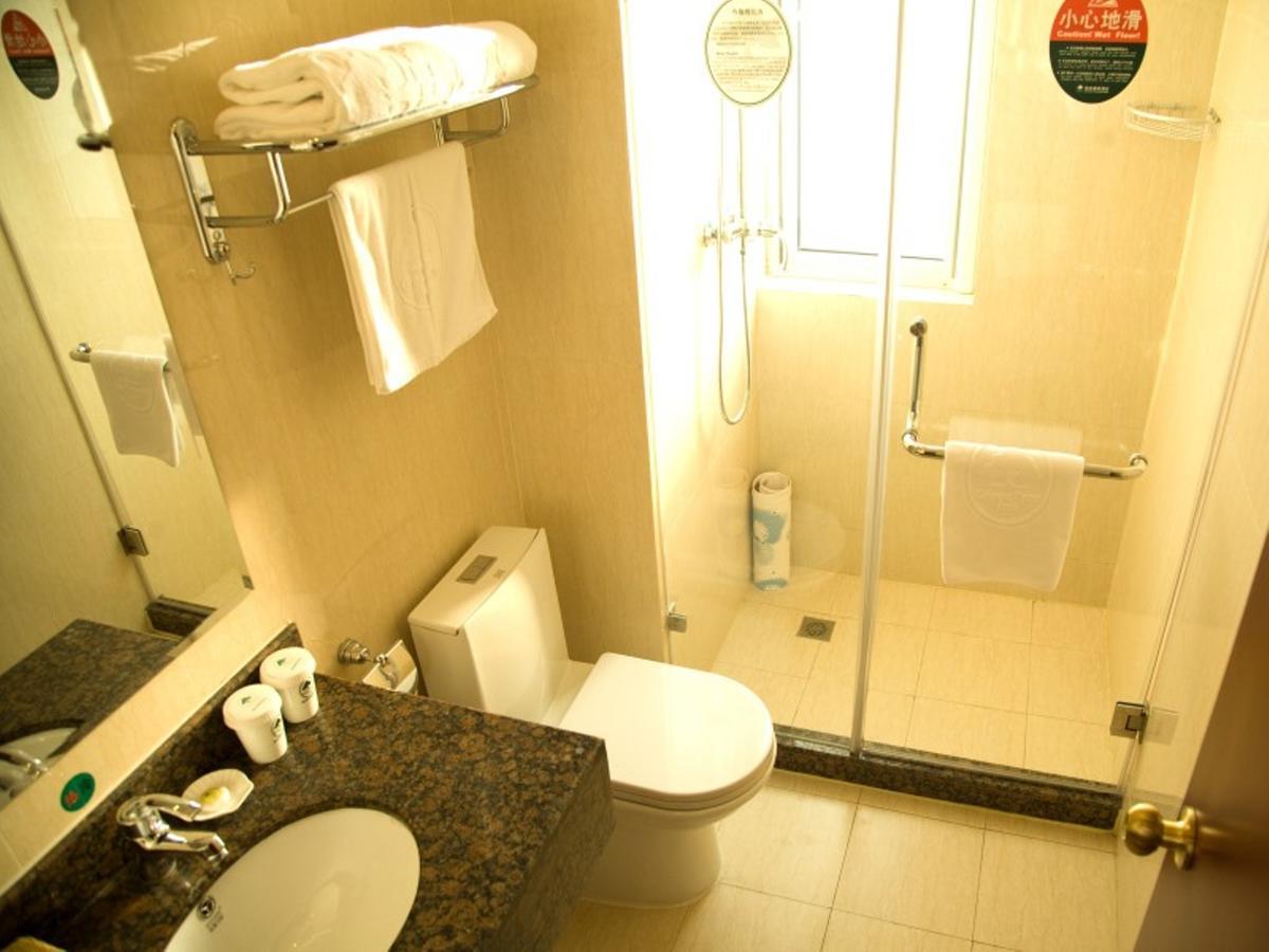 Greentree Inn Shandong Qingdao Wuyishan Road Jiashike Shopping Center Business Hotel Εξωτερικό φωτογραφία