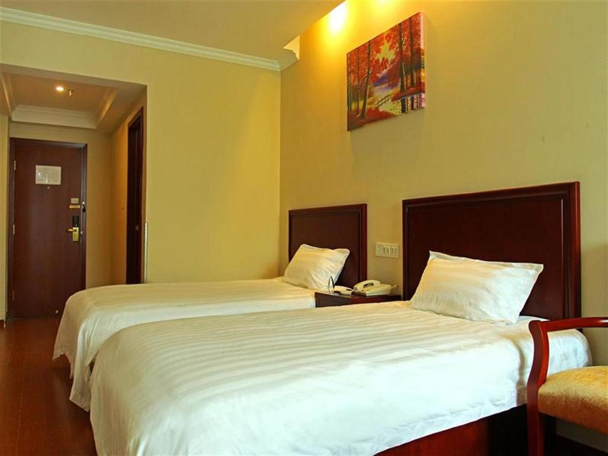 Greentree Inn Shandong Qingdao Wuyishan Road Jiashike Shopping Center Business Hotel Εξωτερικό φωτογραφία